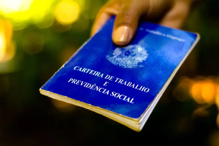Desemprego vai a 7%, mas tem melhor 1º trimestre desde 2012, diz IBGE