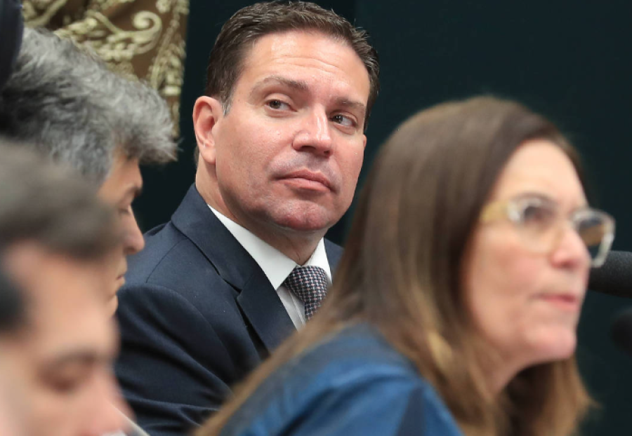 Líderes tentam evitar crise com STF, mas oposição cobra resposta